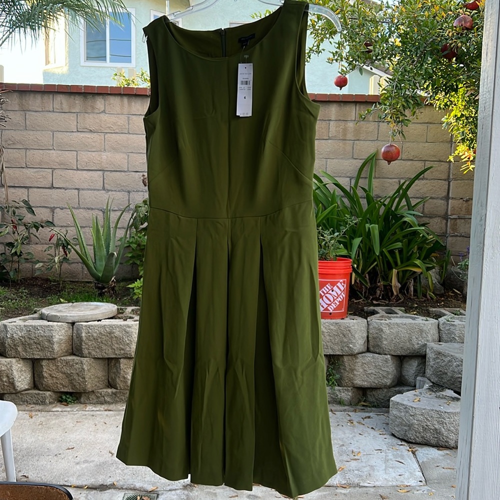 Ann Taylor dress SZ 6  -NWT